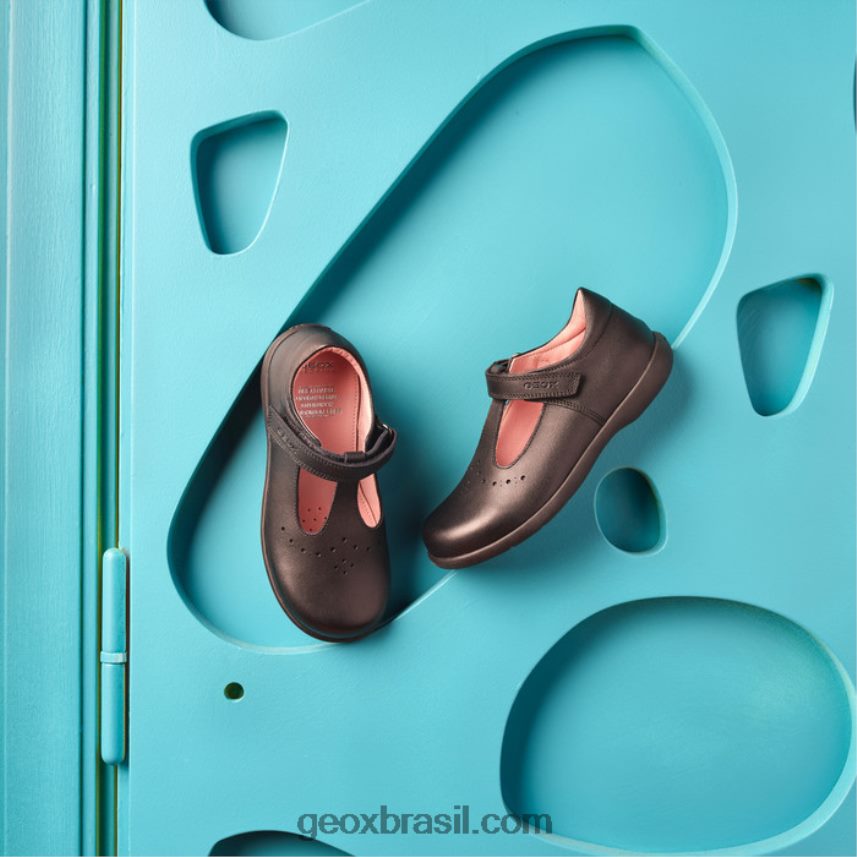 garota naimara preto Geox 28TF8X1249