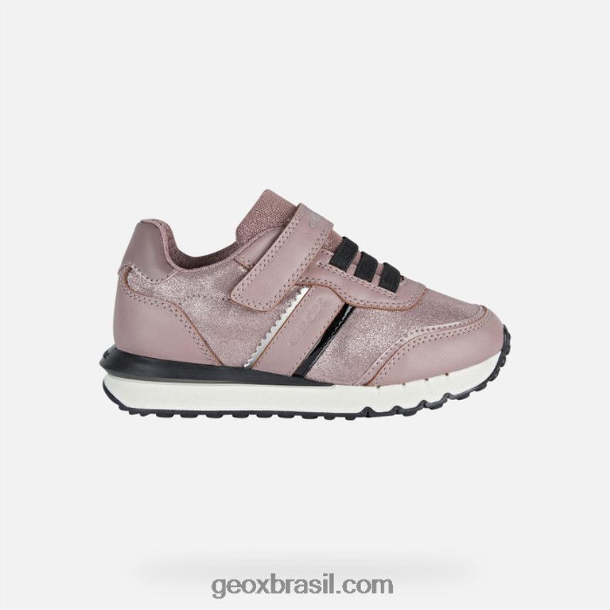 garota fastics fumaça de rosa Geox 28TF8X1190