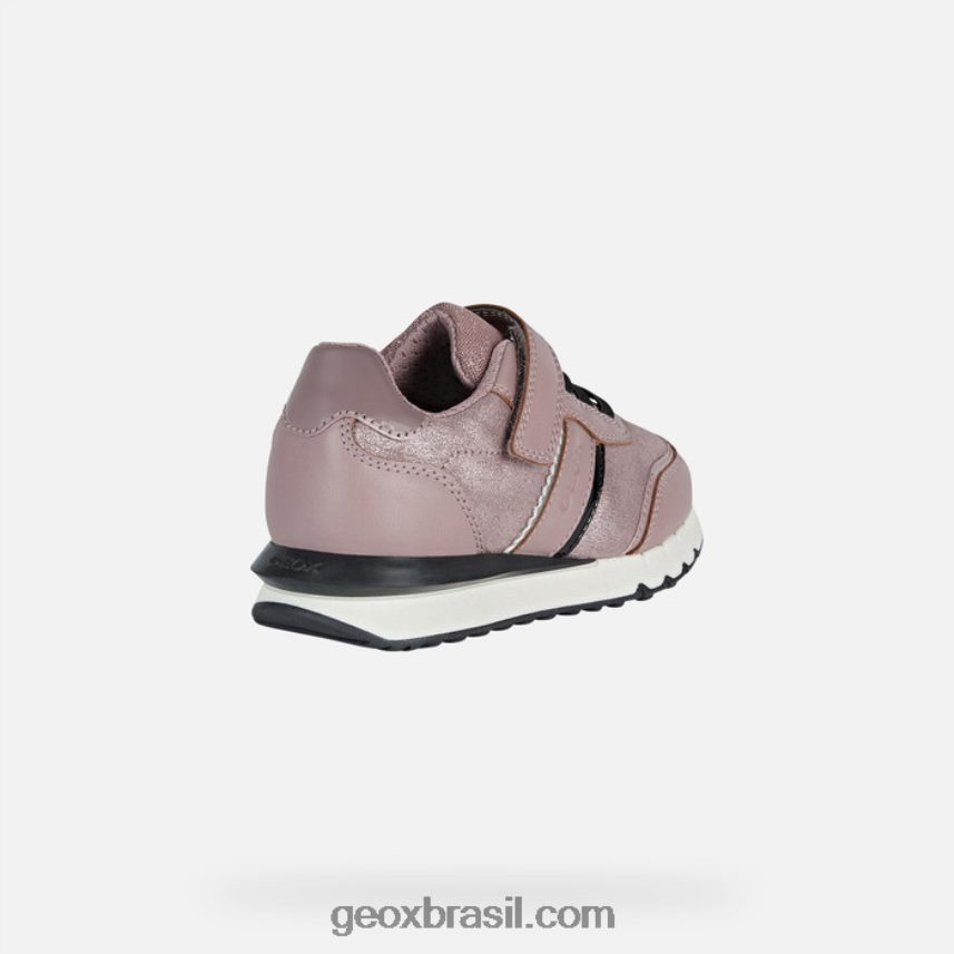 garota fastics fumaça de rosa Geox 28TF8X1190