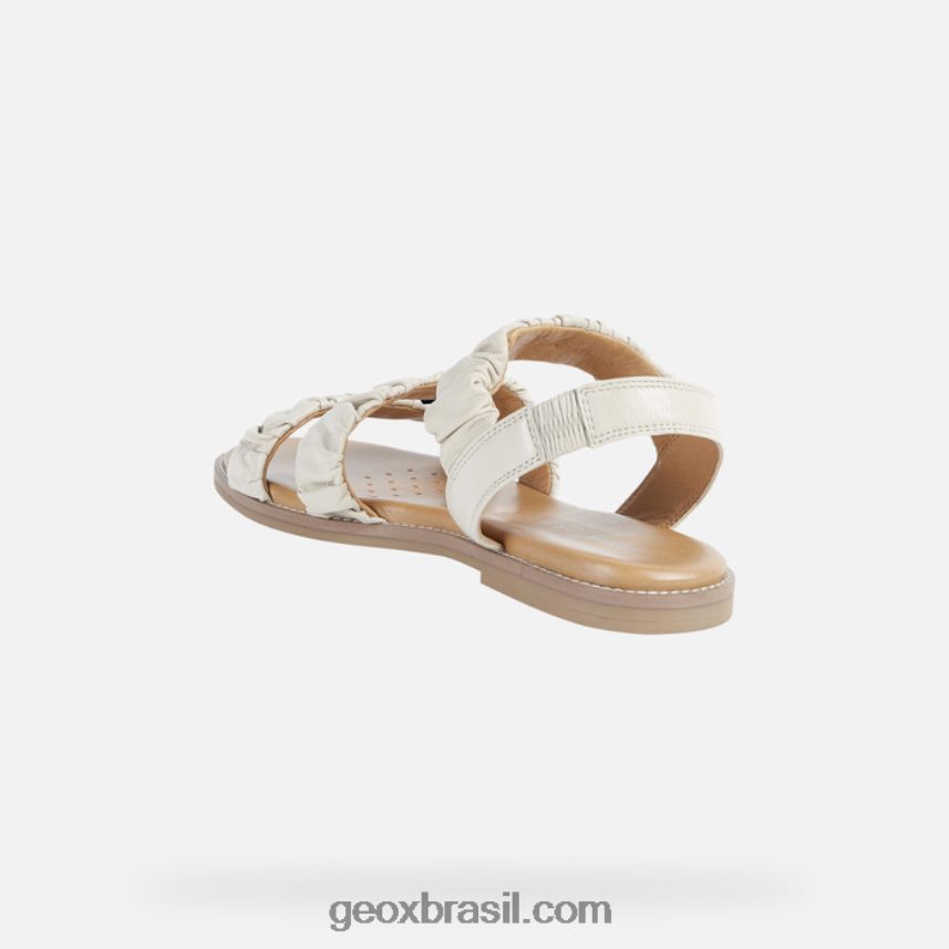 mulher de unha creme Geox 28TF8X434