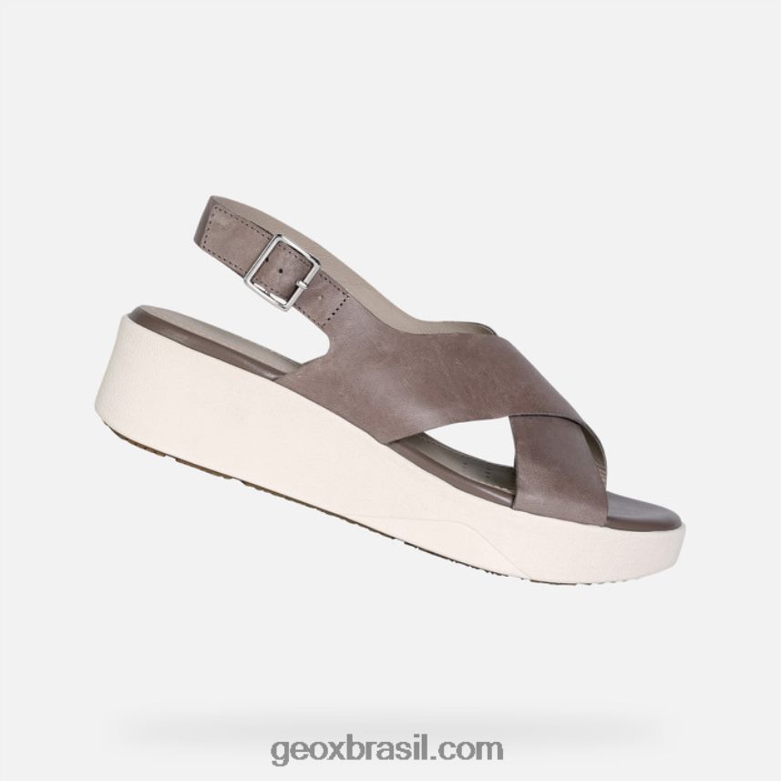 mulher laudara bege escuro Geox 28TF8X352