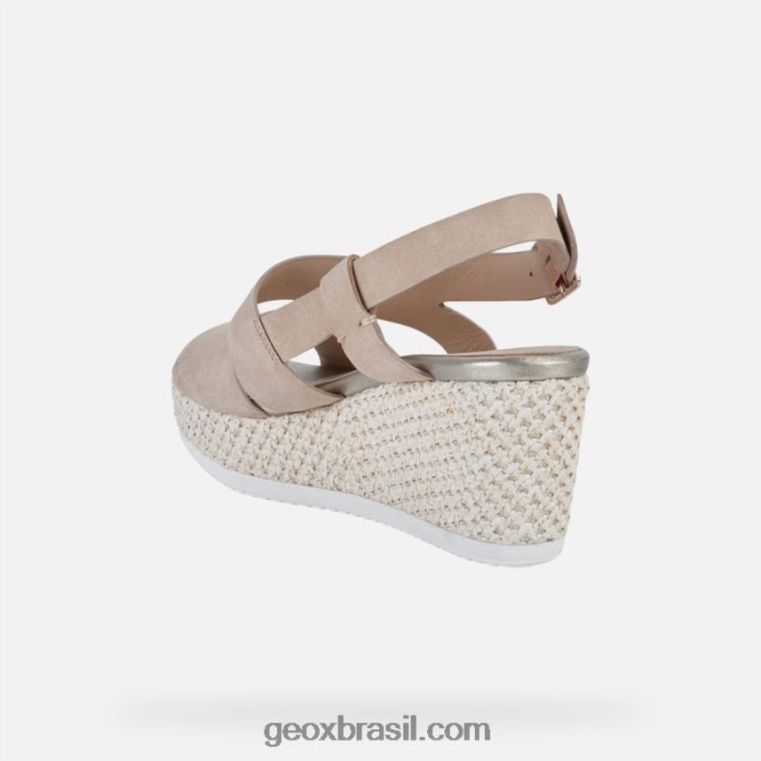 mulher lipari pele escura Geox 28TF8X535