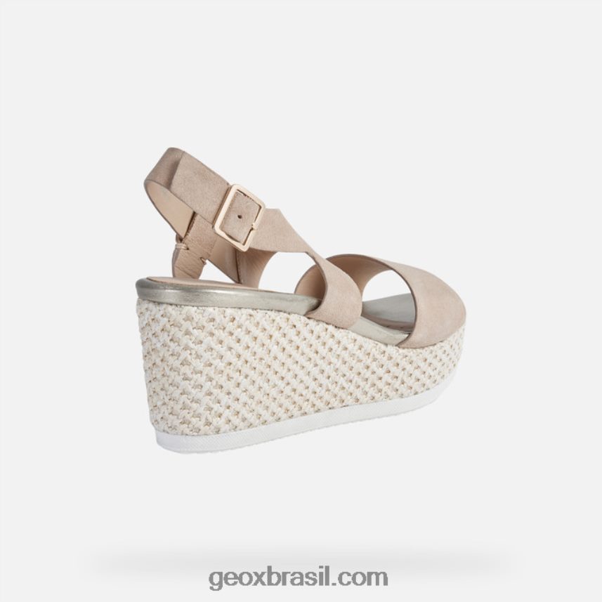 mulher lipari pele escura Geox 28TF8X535