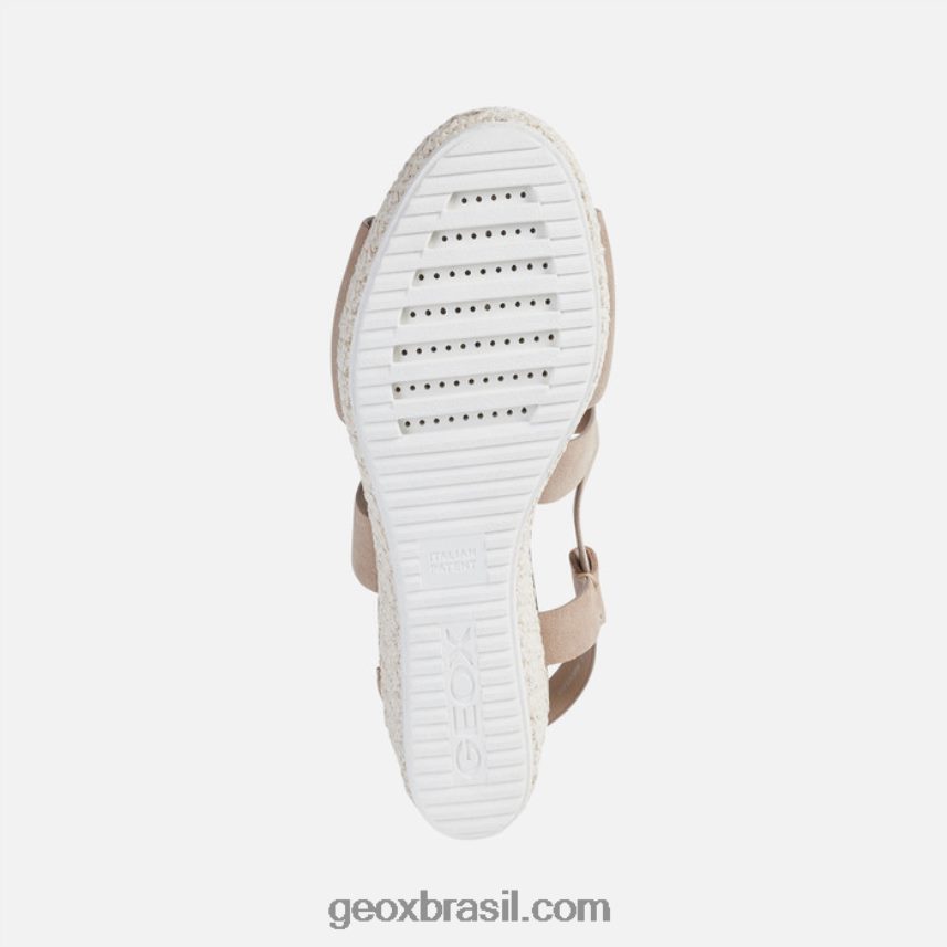 mulher lipari pele escura Geox 28TF8X535