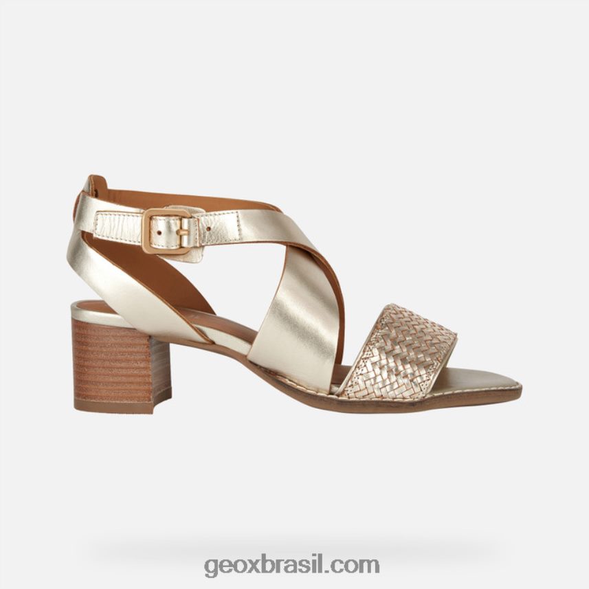 mulher meio ensopada Luz Dourada Geox 28TF8X159